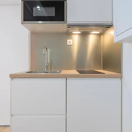 Center Bright And Functional