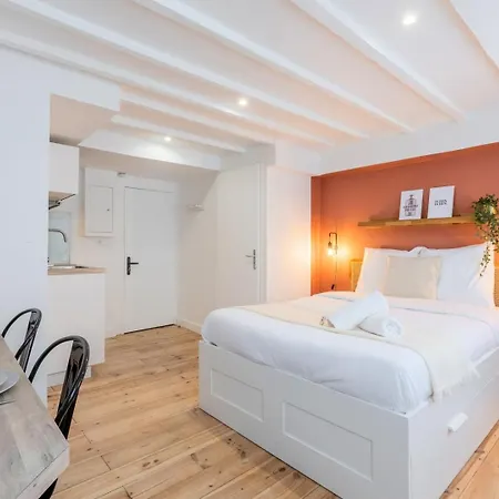 Center Bright And Functional * Λιλ